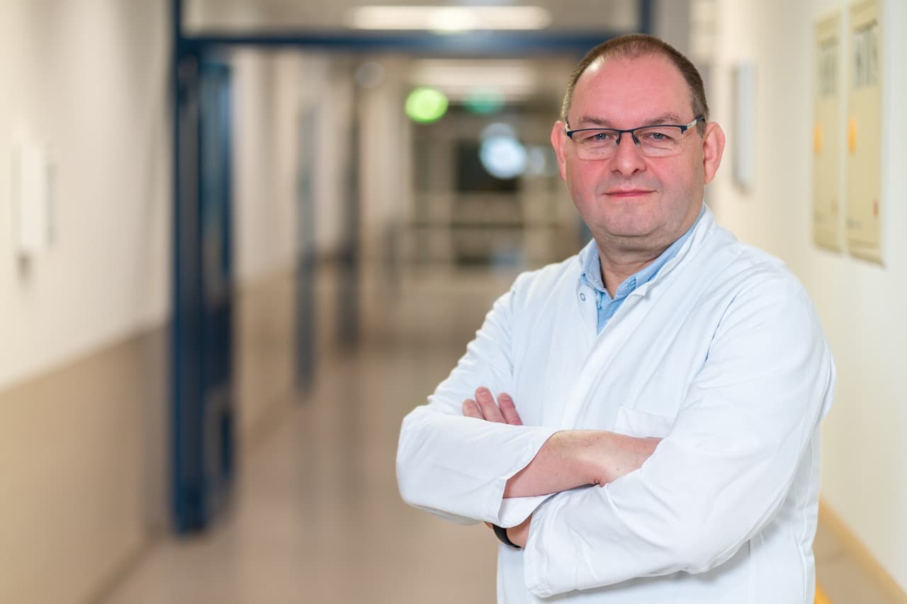 Dr. med. Stephan Rudolph, Chefarzt der Klinik für Allgemein-, Viszeral- und Tumorchirurgie